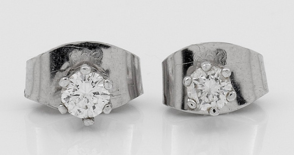 Paar feine Brillantsolitär-Ohrringe (1 of 1)