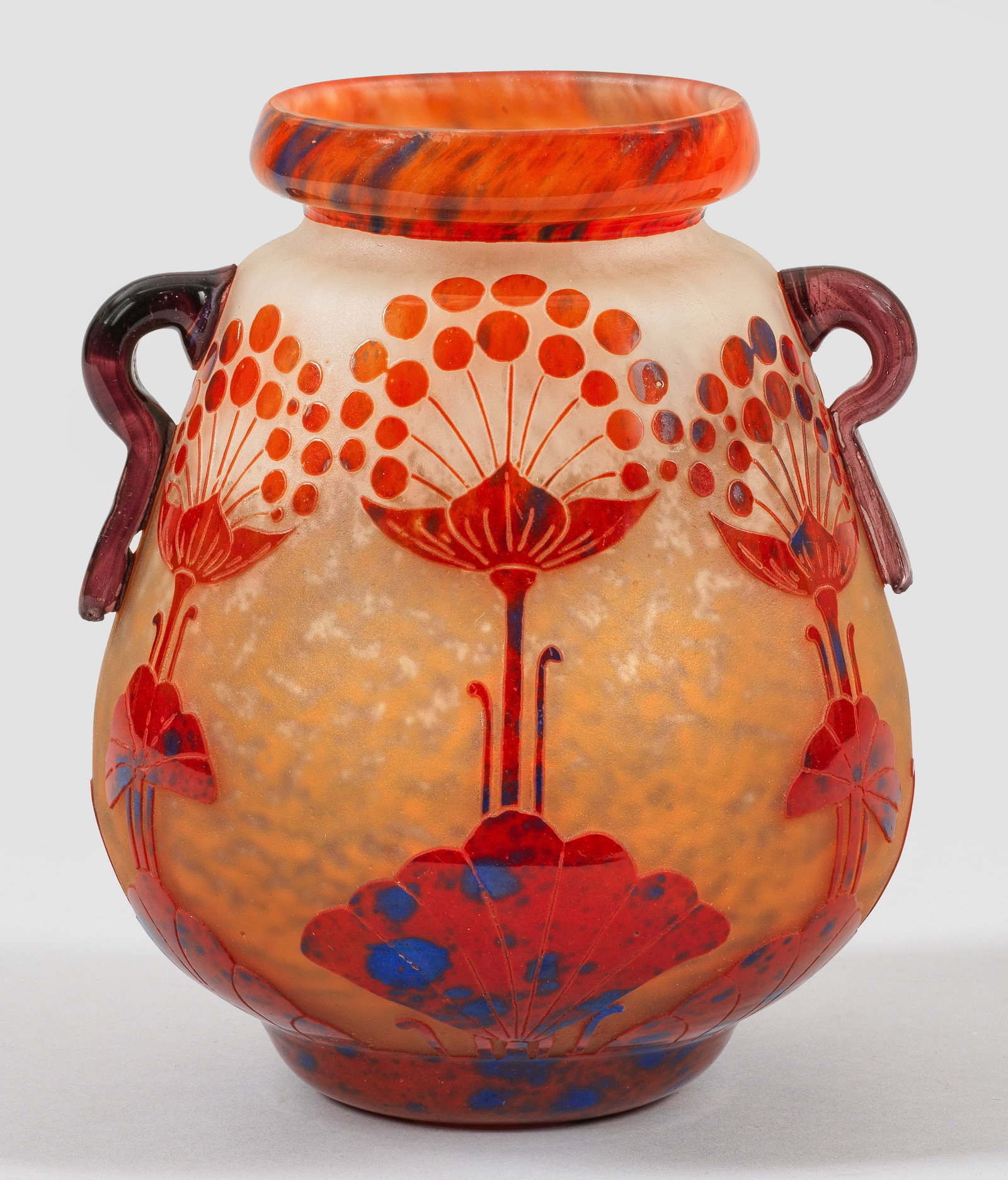 Vase mit Dolden-Dekor "Ombelles" von "Le Verre Francais" (1 of 1)