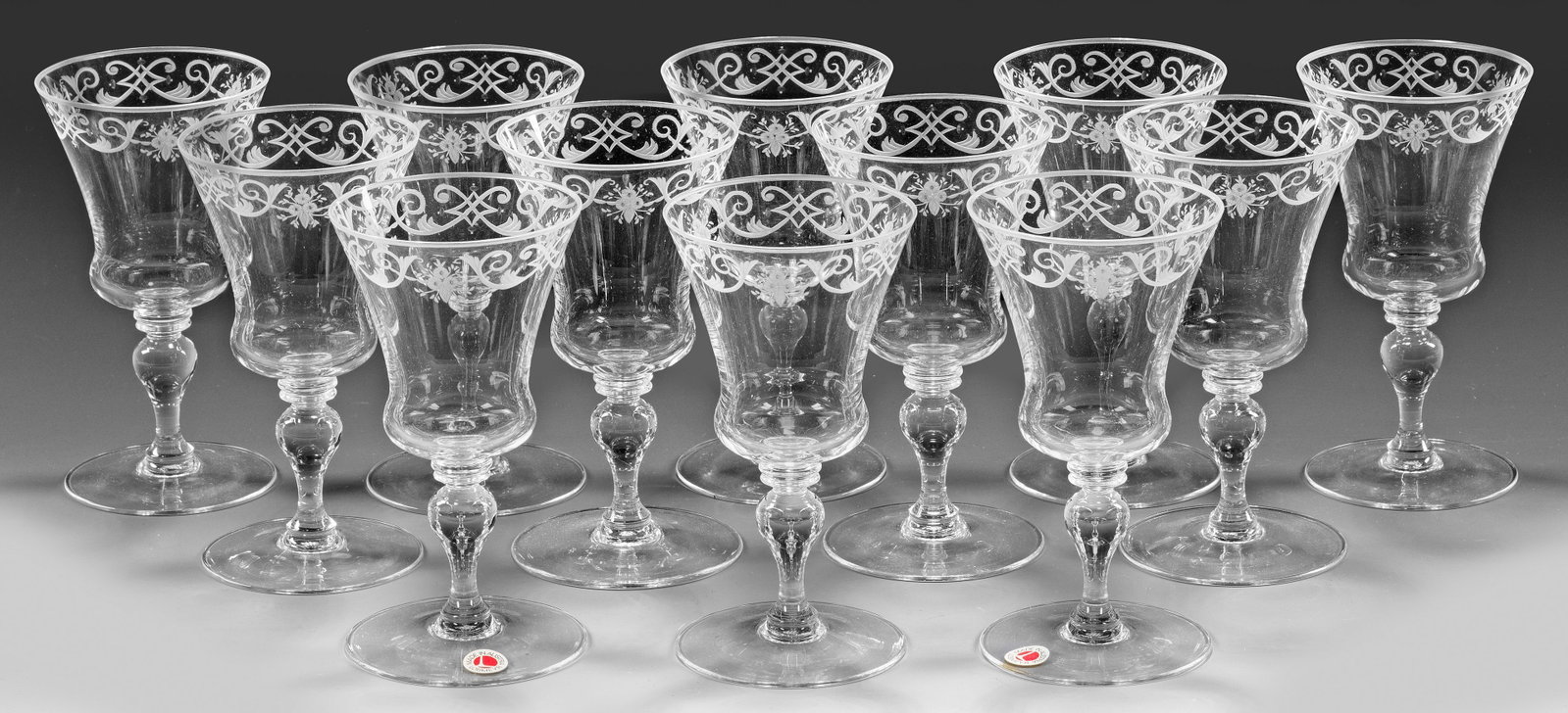 12 Lobmeyr-Weingläser aus dem Trinkservice "Barock" (1 of 1)