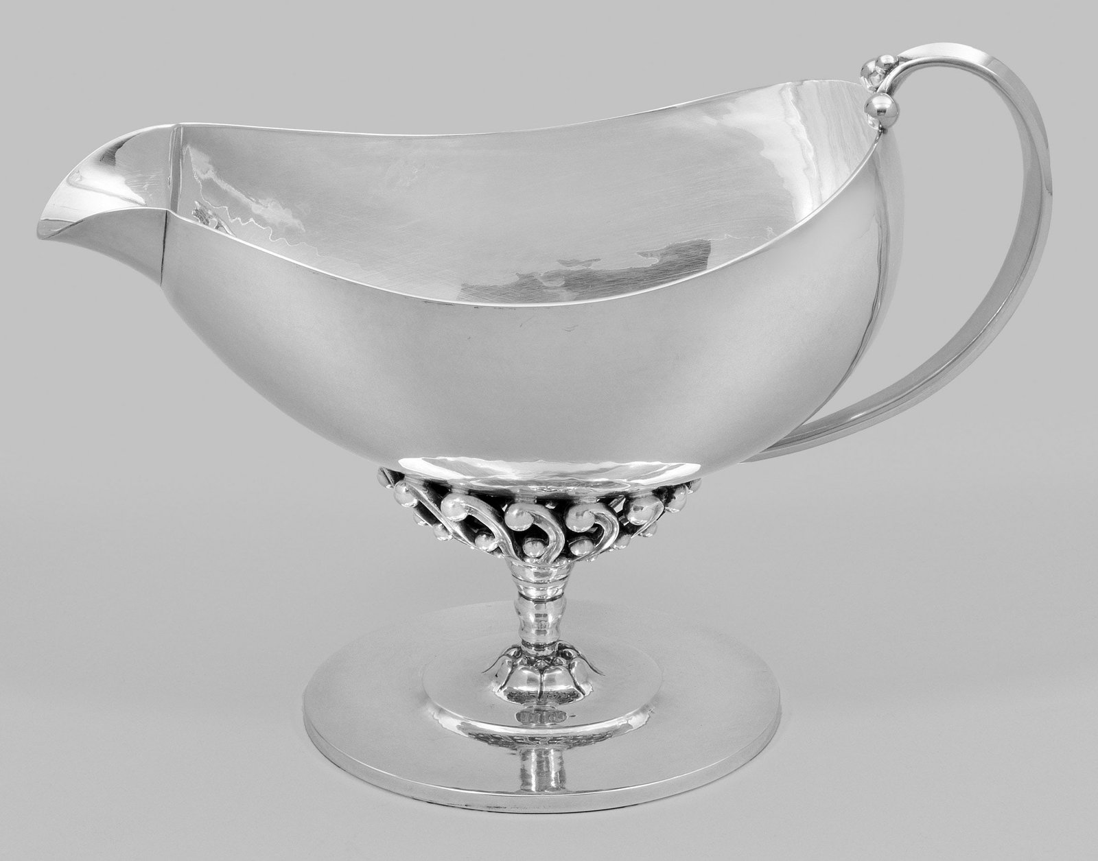 Georg Jensen-Sahnegießer (1 of 1)
