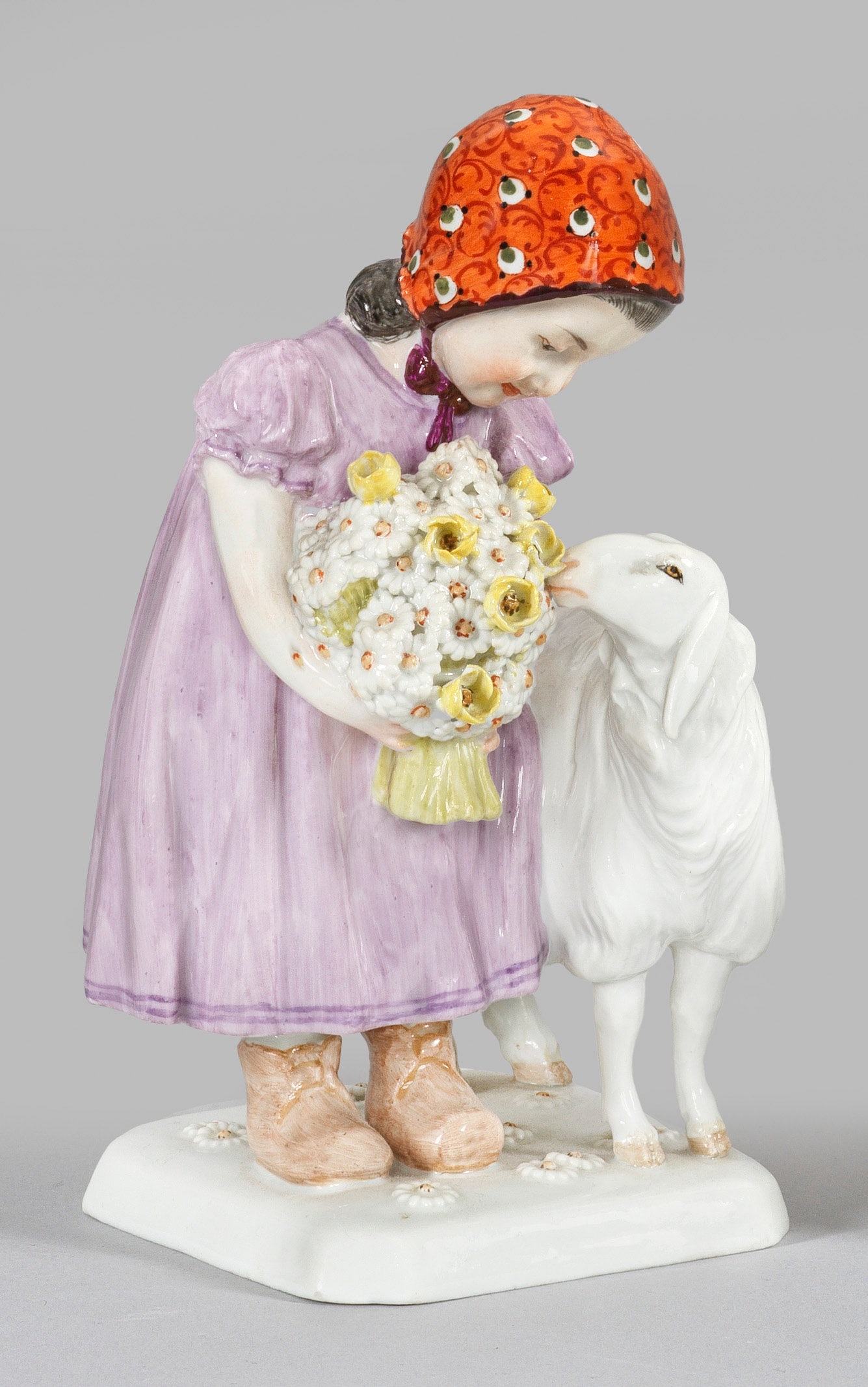 Jugendstil-Figur "Mädchen mit Schaf" (1 of 1)
