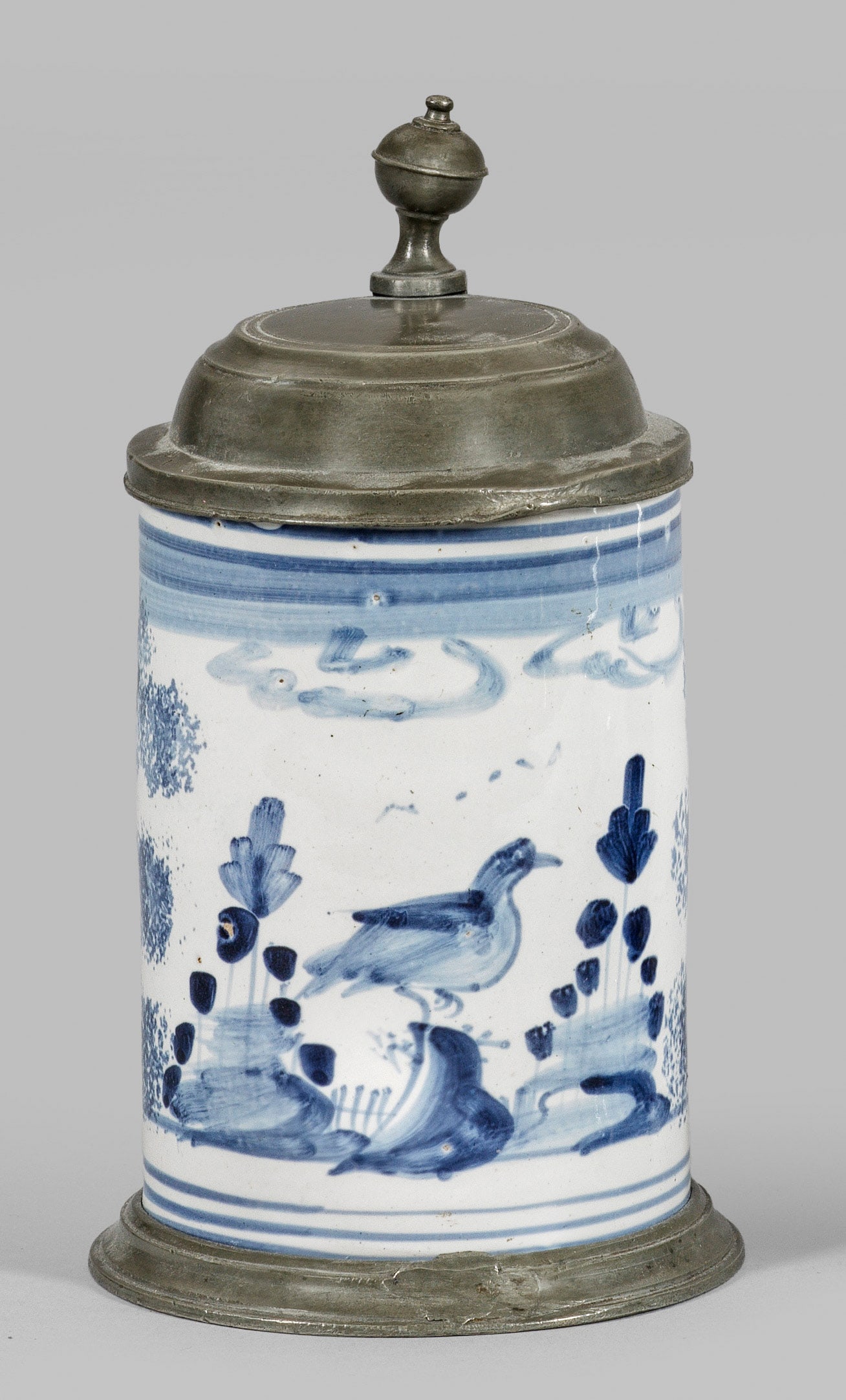 Hanauer Walzenkrug mit Vogeldekor (1 of 1)