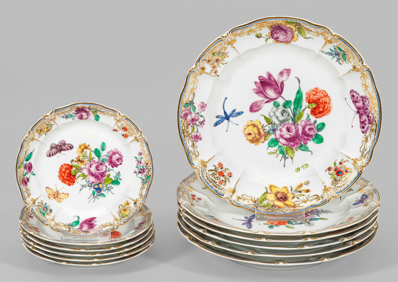 12 Teller mit Dekor "Cumberland" (1 of 1)