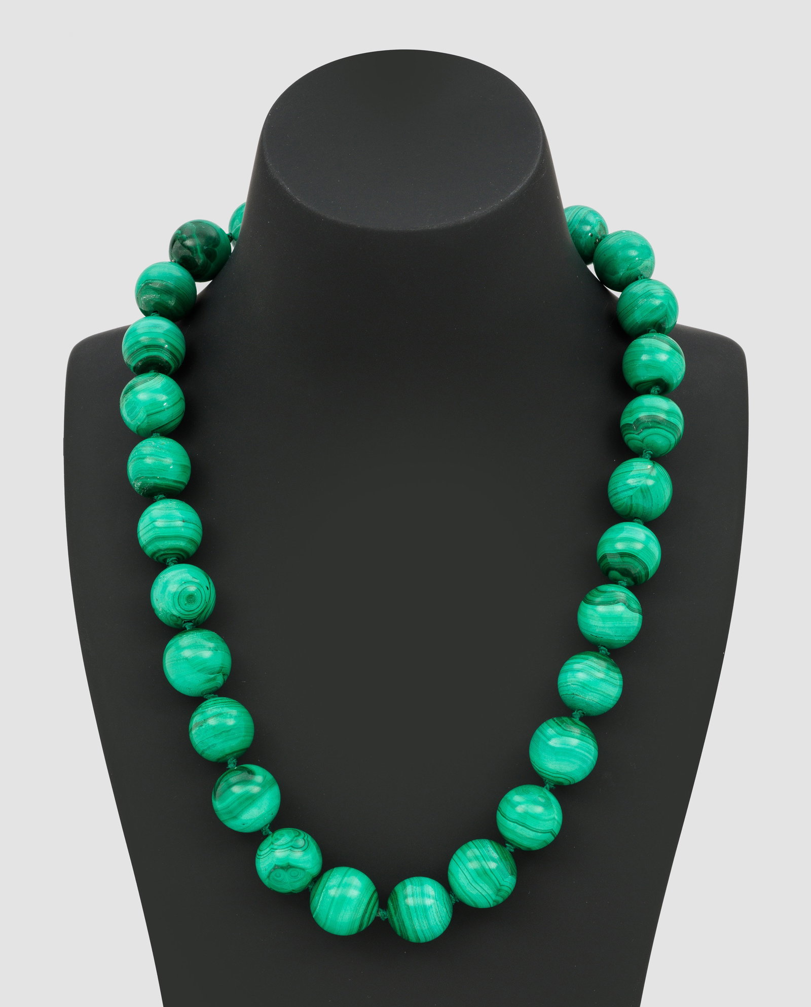Dekoratives Malachit-Collier (1 of 1)
