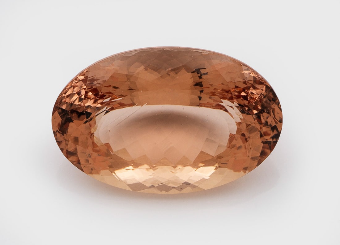 Feiner Morganit: Ungefasst. Morganit, oval geschliffen von ca. 23,07 ct.; Gew. ca.4,09 g. Morganite approx. 23,07 ct.