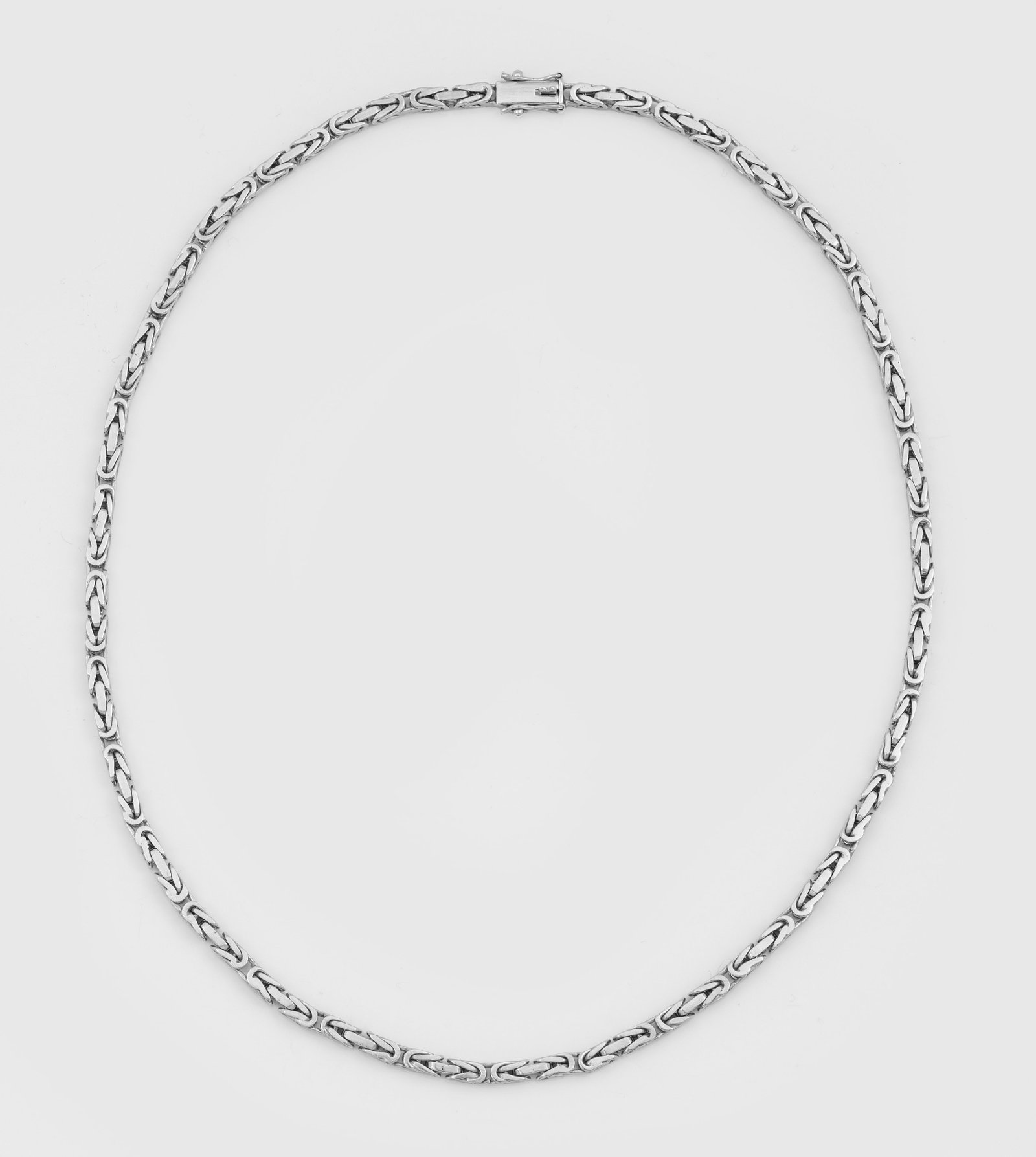 Klassische Königskette: Weißgold, gest. 585. Gew. ca. 25,77 g. Byzantine chain, in 14 k white gold.
