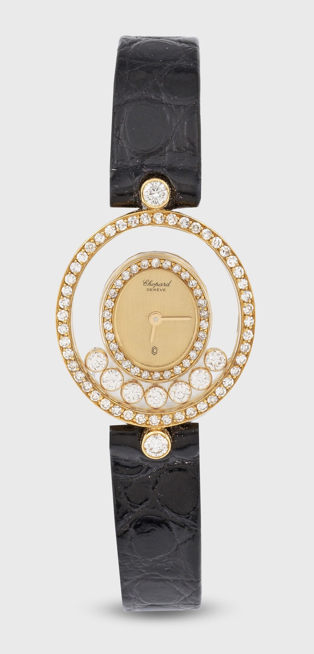 Damenarmbanduhr von Chopard-"Happy Diamond": aus den 1990er Jahren Gelbgold, gest. 750. Ovales, verglastes Uhrengehäuse, Lunette mit 8/8 Diamanten besetzt, satiniertes Zifferblatt, Stabzeiger und 7 bewegliche Brillanten von zus. ca. 0,28 ct. (G