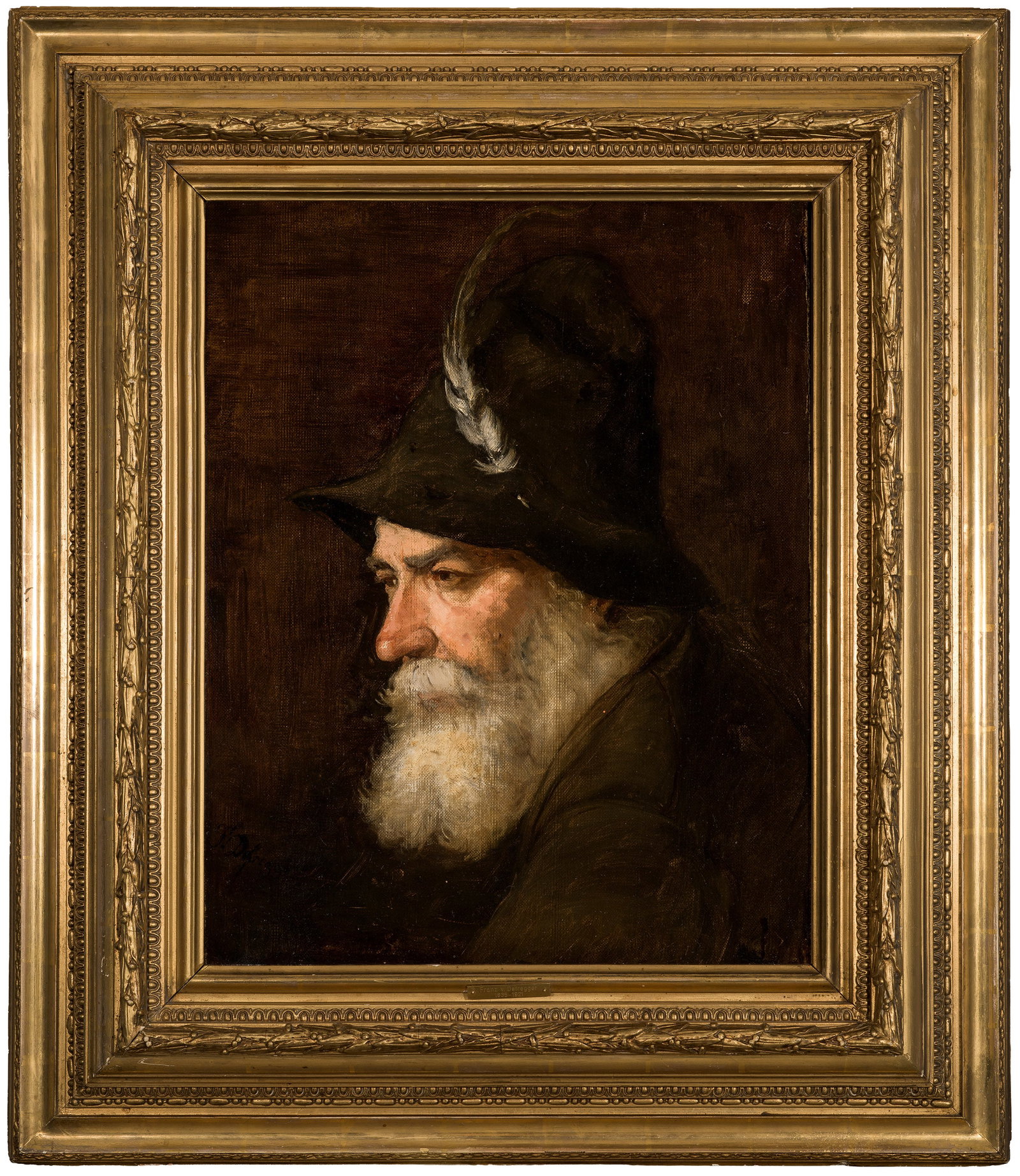 Franz von Defregger: (1835 Stronach - 1921 München) Bildnis eines Südtiroler Jägers In effektvoller Hell-Dunkel-Malerei inszeniertes, fein gemaltes Bildnis eines älteren Herren mit dichtem, grauem Bart, dargestellt mi