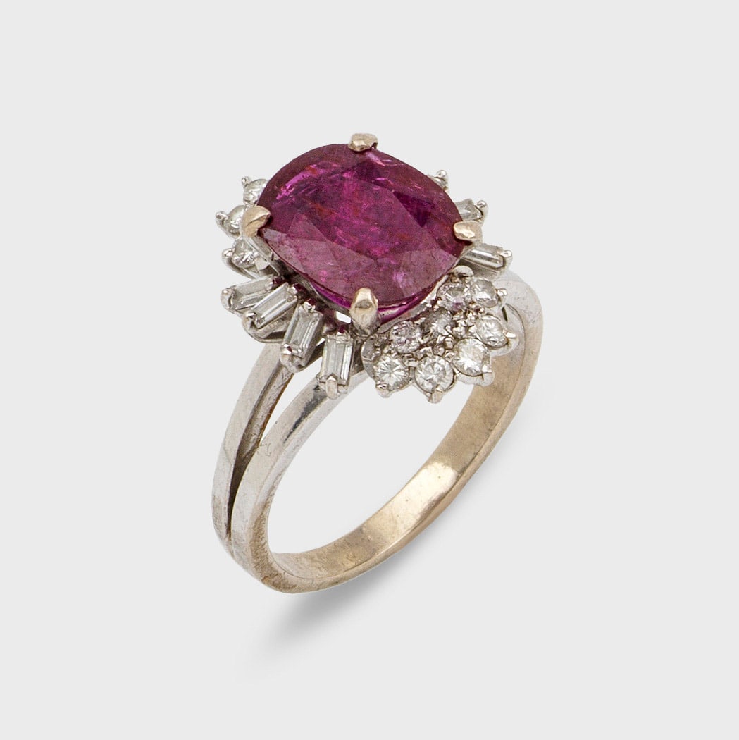 Primaballerina-Ring mit Rubin (1 of 1)