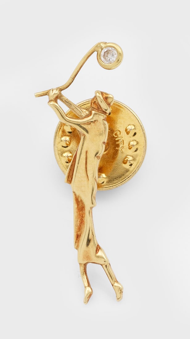 Krawatten-Pin-"Golfer mit Diamant": Gelbgold, gest. 750. Szenische Darstellung eines Golfer beim Abschlag, besetzt mit kleinen Diamanten. Gew. ca. 2,37 g. Pin set with small diamonds in 18 k gold.
