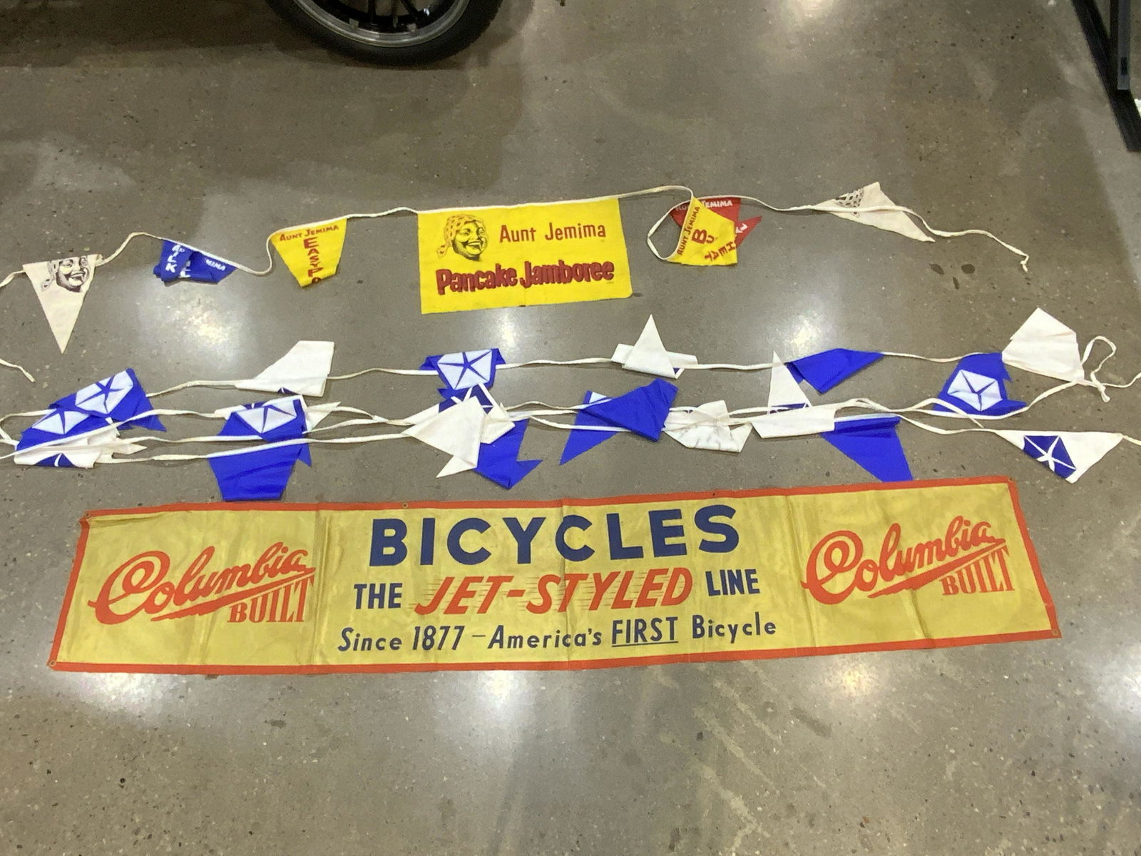 Assorted advertising Banners (1 of 7)