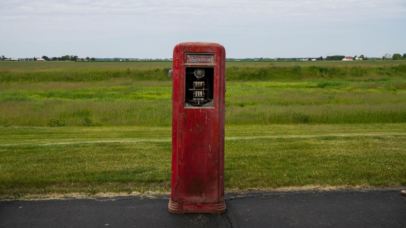 1940s-1950s Aqua Systems Gas Pump, Model 855 (1 of 18)