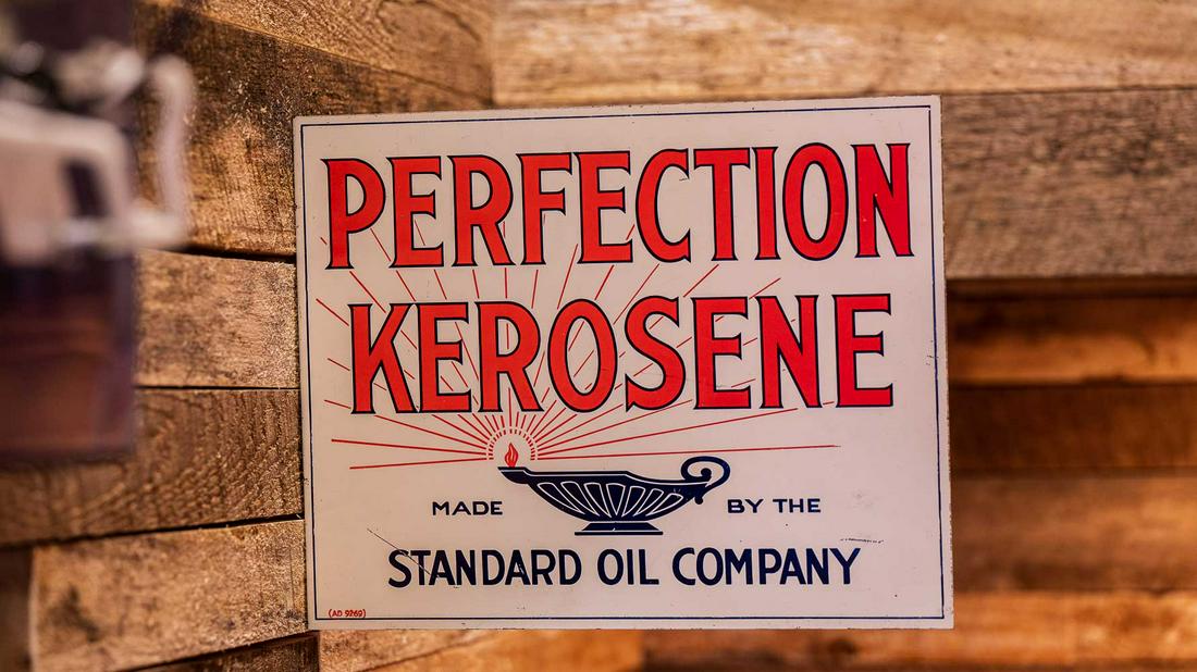 Standard Oil Tin Flange Sign (1 of 8)