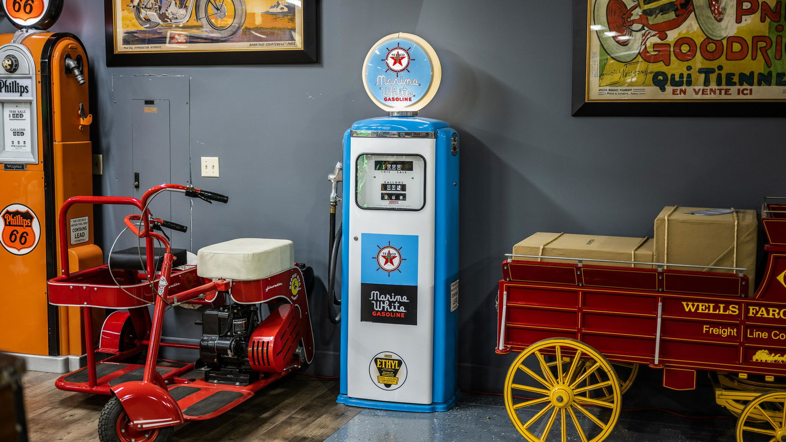 Texaco Marine White Tokheim Gas Pump (1 of 18)