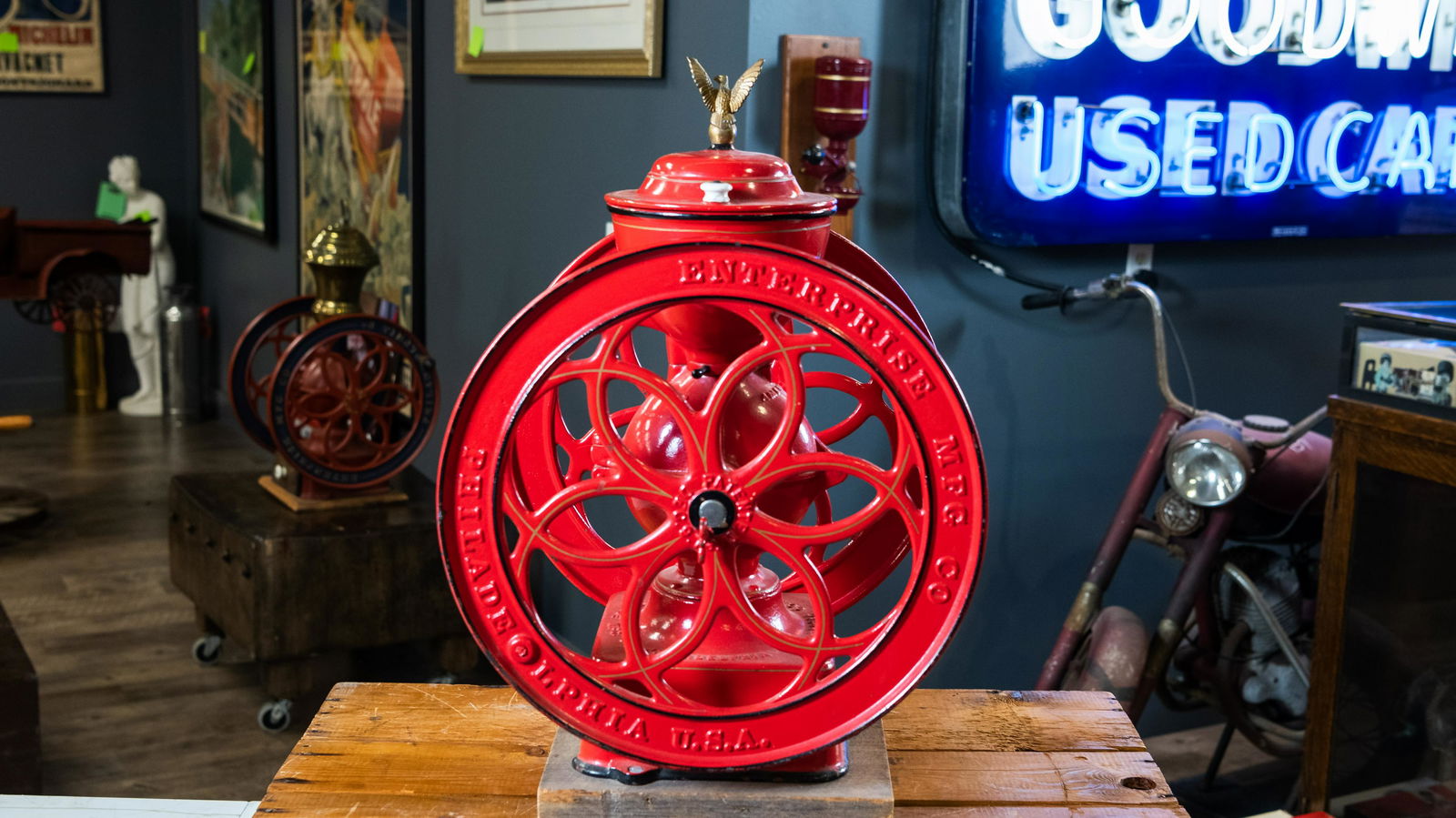 Enterprise Cast Iron 2-Wheeled Coffee Grinder (1 of 18)