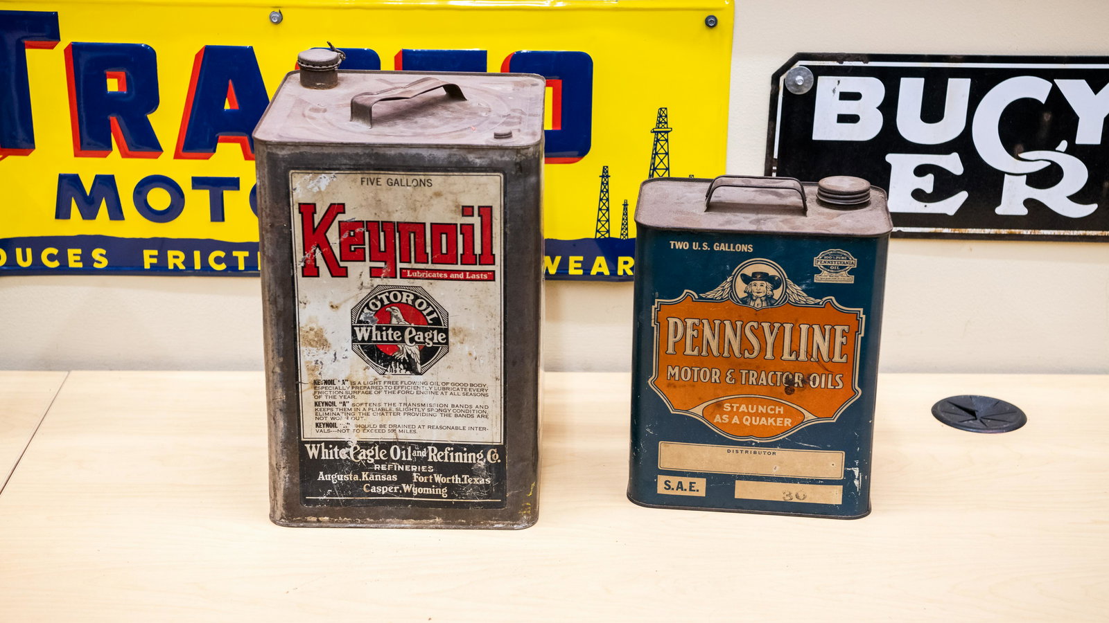 Keynoil & Pennsyline Oil Cans (1 of 4)