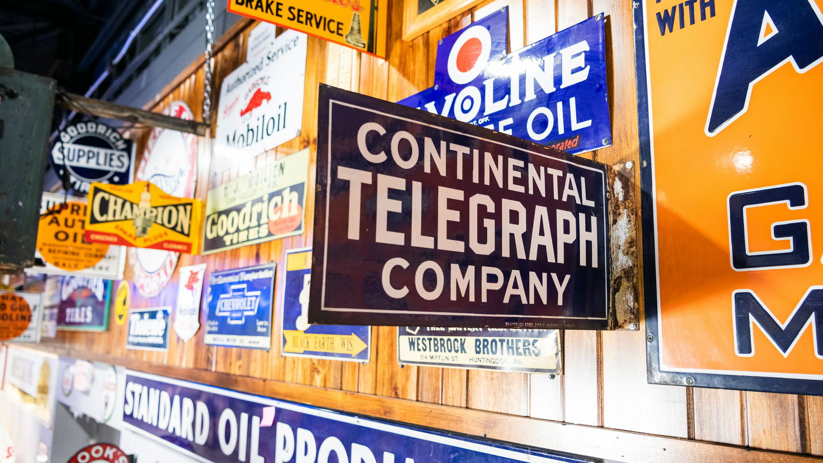 Continental Telegraph Company Double-Sided Porcelain Thermometer (1 of 11)