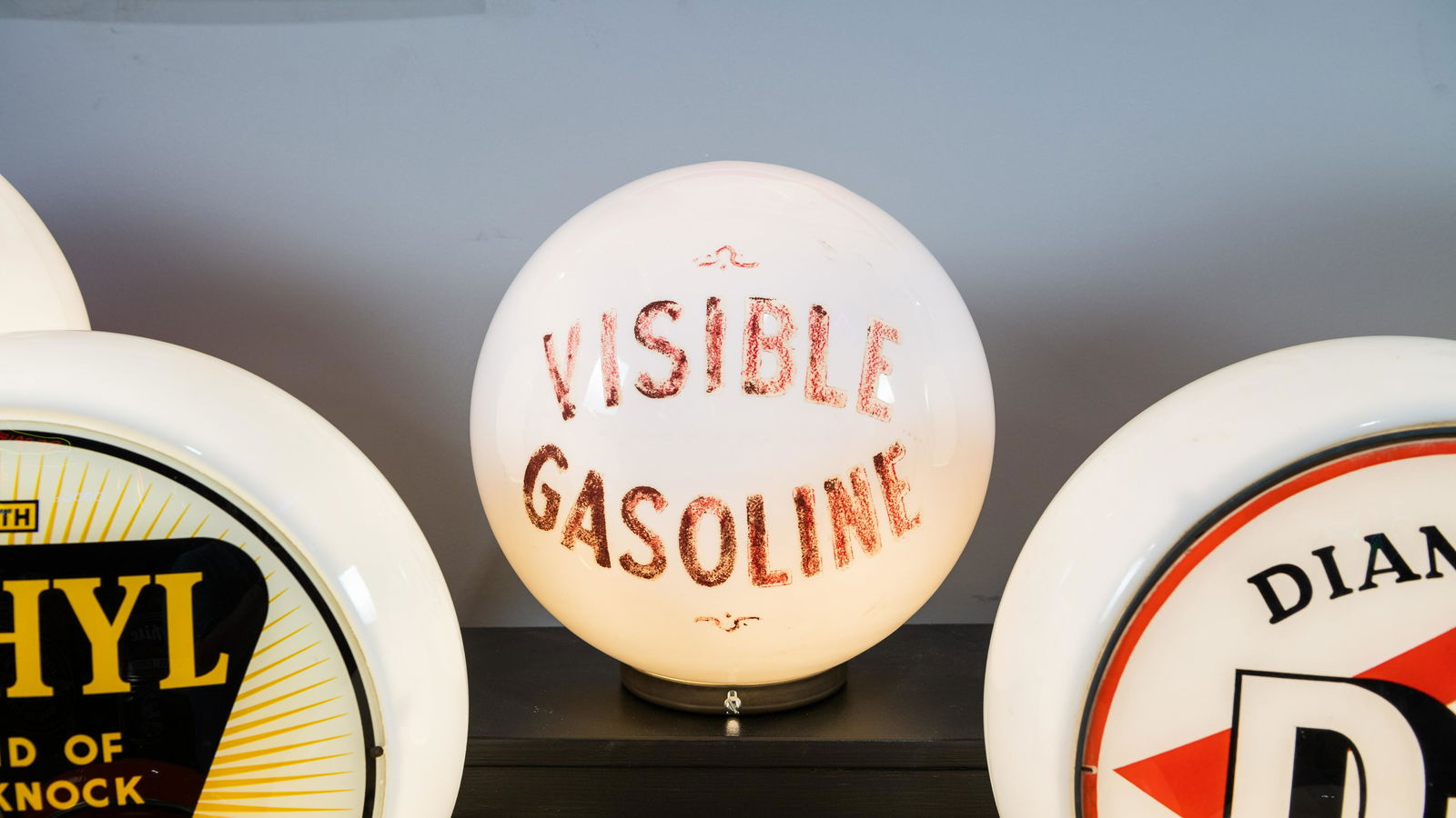 1920s Visible Gasoline One-Piece Etched Glass Globe (1 of 8)