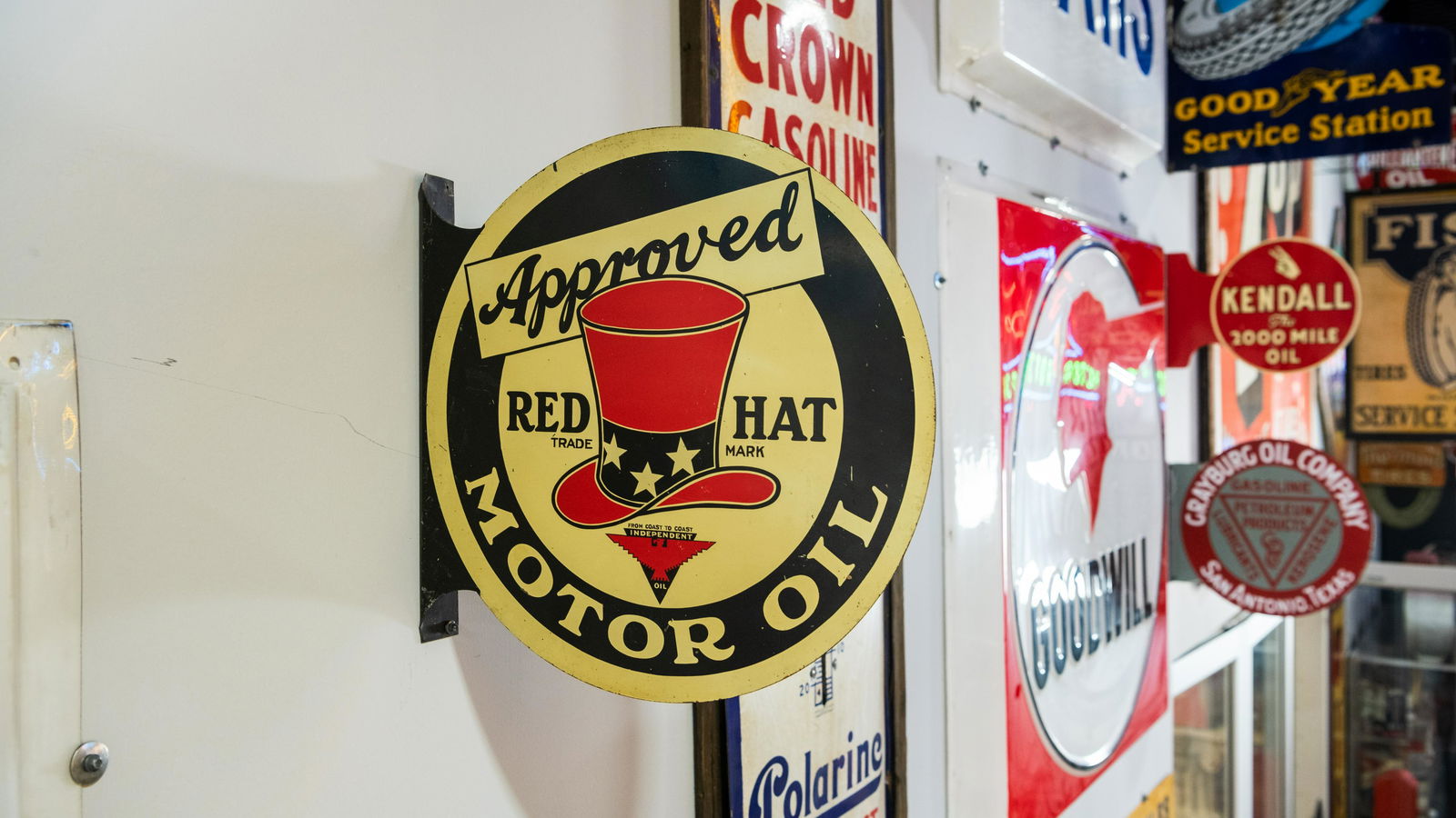 2007 Stern Dale Earnhardt Jr. Pinball Machine: Lot S487 - 2007 Stern Dale Earnhardt Jr. Pinball Machine HIGHLIGHTS Original* Working Condition Includes COA Includes Keys Includes Manuals One owner Serial No. 212226 Model No. I-0097 Stern Pinball,