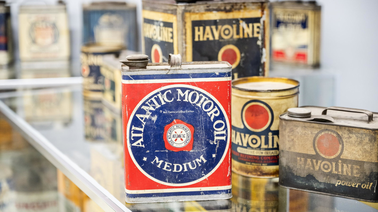 Atlantic Motor Oil 5-Gallon Oil Can: Lot U15 - Atlantic Motor Oil 5-Gallon Oil Can HIGHLIGHTS Original* The Atlantic Refining Company Location: Bowtie Room *A designation of "Original" means that this piece dates back to its original era
