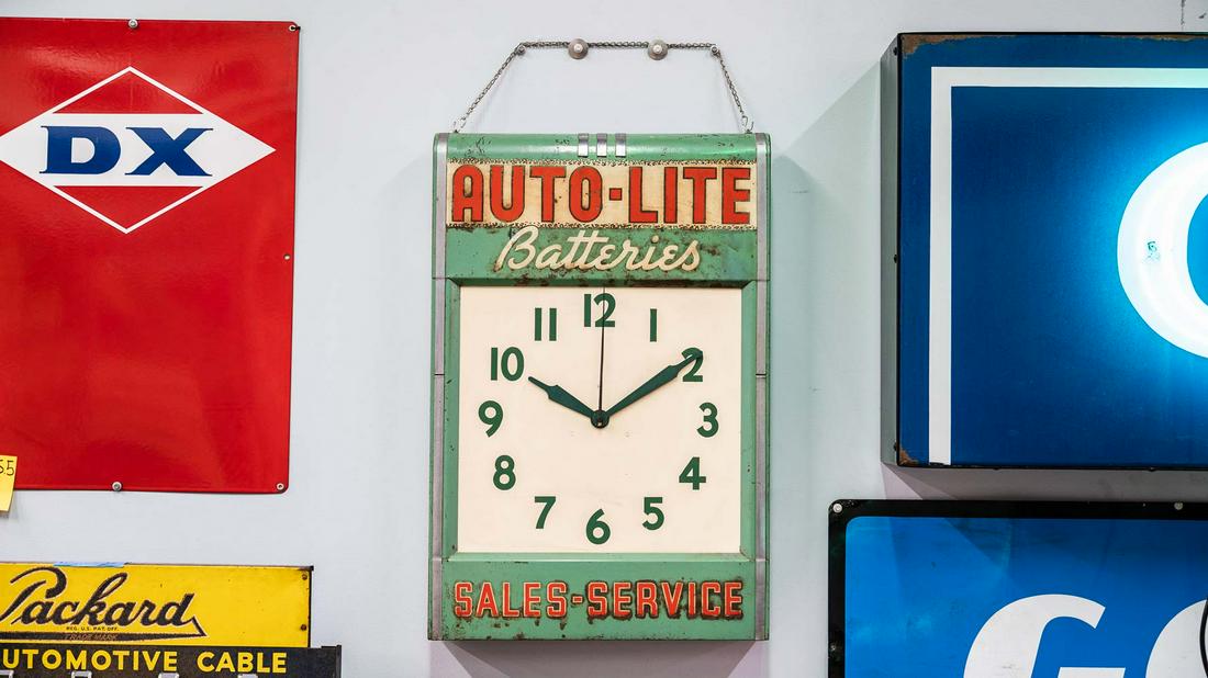 Auto-Lite Batteries Clock (1 of 7)