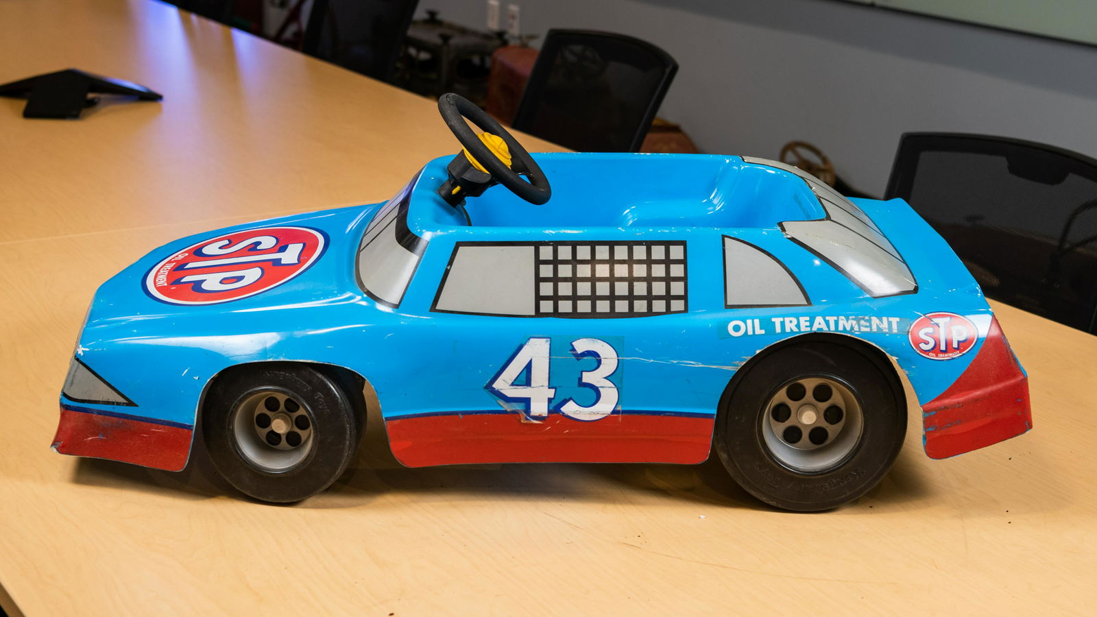 Richard Petty Grand Prix Racing Pedal Car (1 of 13)