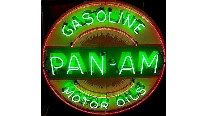 M212 -  Pan Am Neon Sign SSPN (1 of 1)