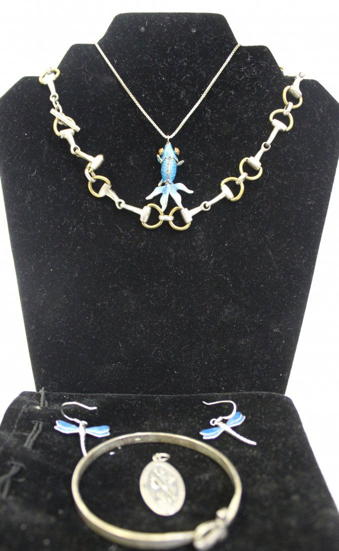 A Chinese enamelled silver fish pendant on chain; a (1 of 1)