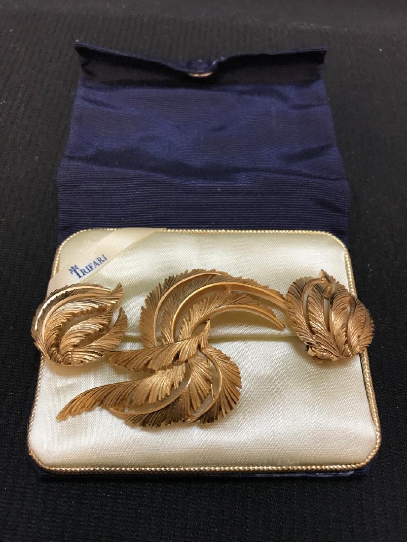 Trifari Three-Piece Set of Brooch and Earrings (1 of 6)