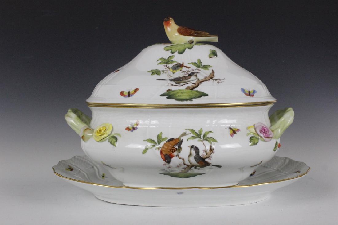 Herend Porcelain Soup Taureen And Under Plate (1 of 13)