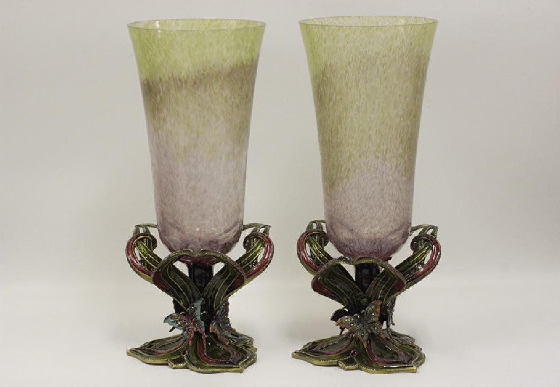 Pair of Jay Strongwater Large Butterfly Vases: Pair of Jay Strongwater Large Papillion Butterfly Vases. Magnificent Quality. Dimensions- H- 18.5" x W- 8.5".