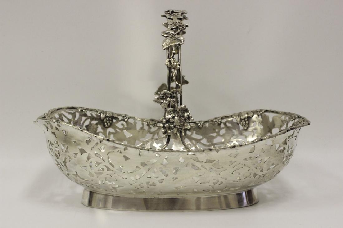 Large Buccellati Italy Sterling Silver Basket: Large Buccellati Italy Sterling Silver Reticulated Basket. Fully Hallmarked. Dimensions- L-12.5" x W-8" x Total H-9". Weight- 1,088.5g/35ozt