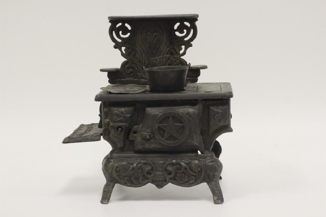 Salesman Sample Cast Iron Stove (1 of 5)