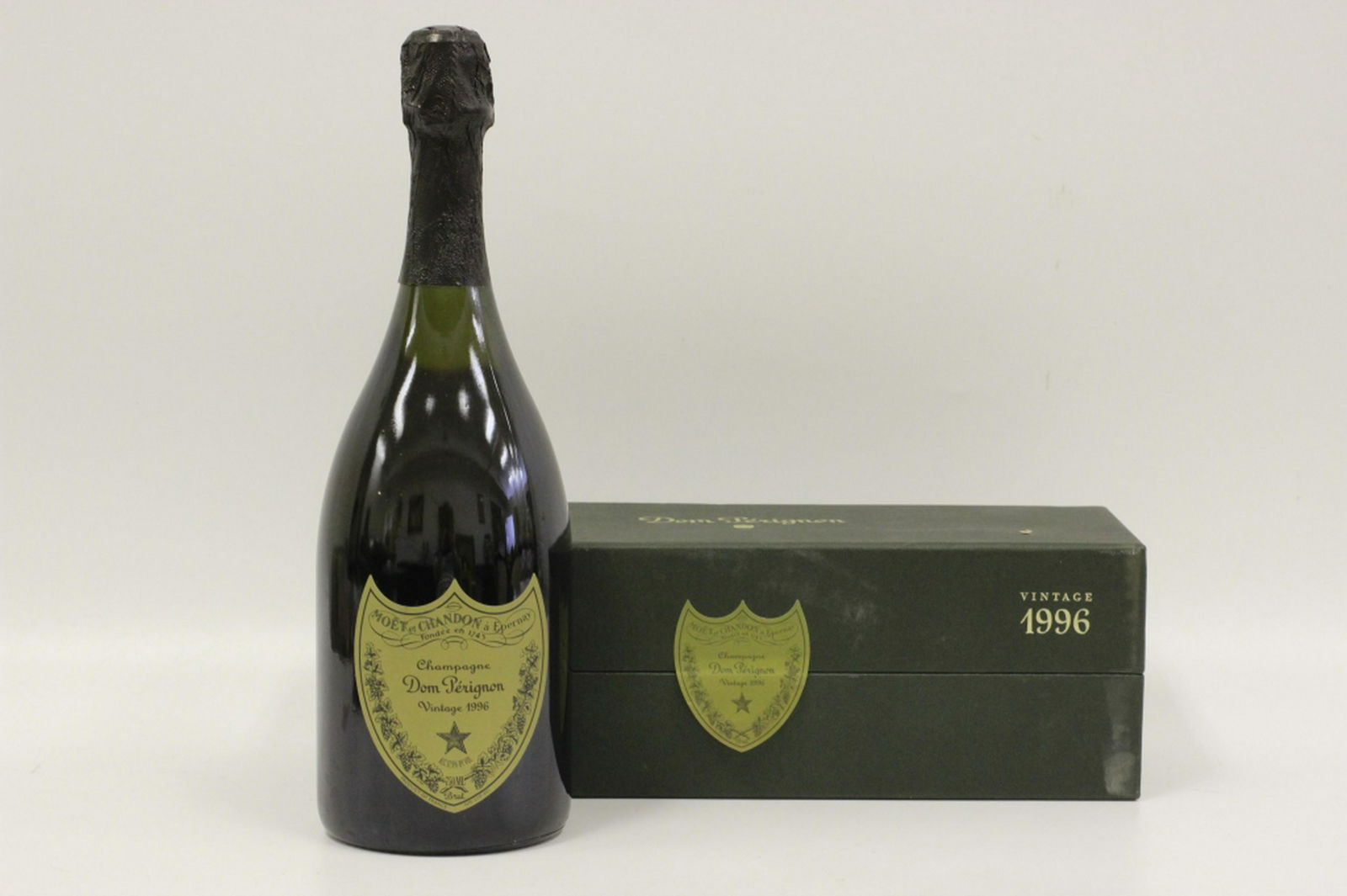 Dom Perignon Chamapgne Vintage 1996 Unopened (1 of 4)