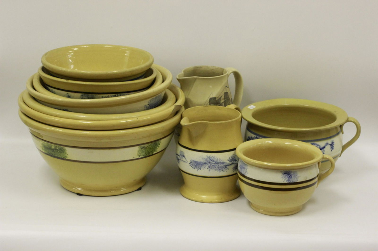 11pc Lot Yellow Ware Majolica Bowls & 2 Pitchers (1 of 4)