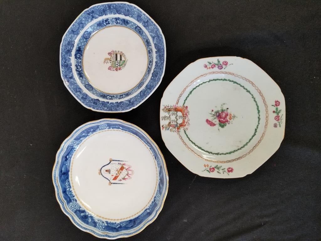3 Chinese 18thC Small Armorial Plates (1 of 7)