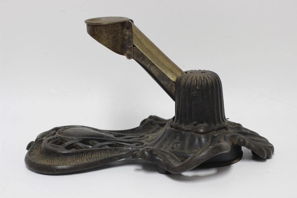 Cigar Store Automatic Advertising Cigar Cutter (1 of 5)