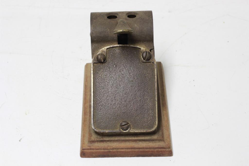 Push Down Advertising 2 Hole Cast Iron Cigar Cutter (1 of 4)
