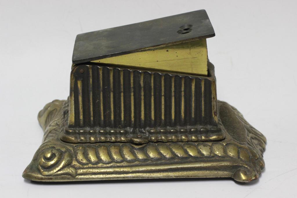 Push Down 2 Hole Victorian Bronze Cigar Cutter (1 of 4)