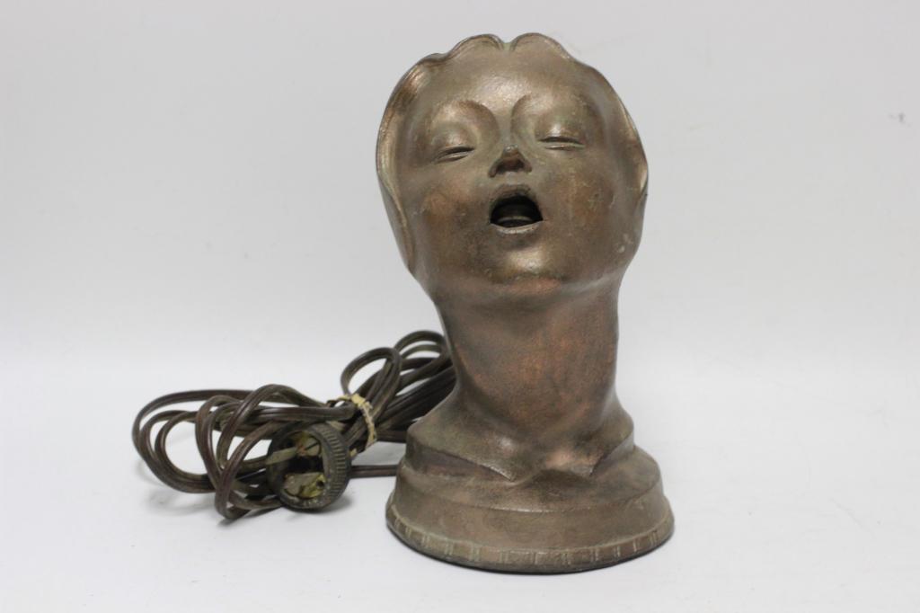 Art Deco 1920's Hot Lips Electric Lighter (1 of 4)