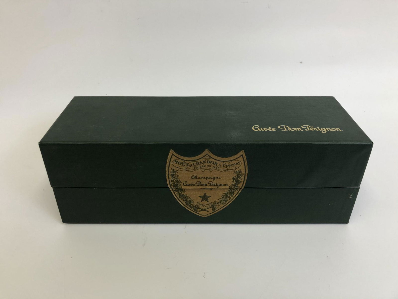 Vintage Moet et Chandon, Dom Perignon Unopened: Vintage Moet et Chandon a Epernay, Cuvee Dom Perignon Unopened Bottle in Original Box. France. Provenance from a Long Island, NY Estate. Please note the absence of a condition report does not imply th