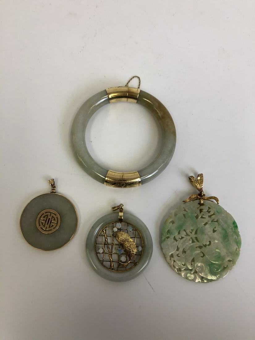 4pc Lot 14K Gold, Jade & Jadeite Chinese Jewelry: 4pc Lot of 14K Gold, Jade & Jadeite Chinese Jewelry Including Bracelet & Pendants. Provenance from a New York Home. Good Condition. Dimensions- Largest Pendant- Dia-2.5". Bracelet- Dia-2.5". Total Wei
