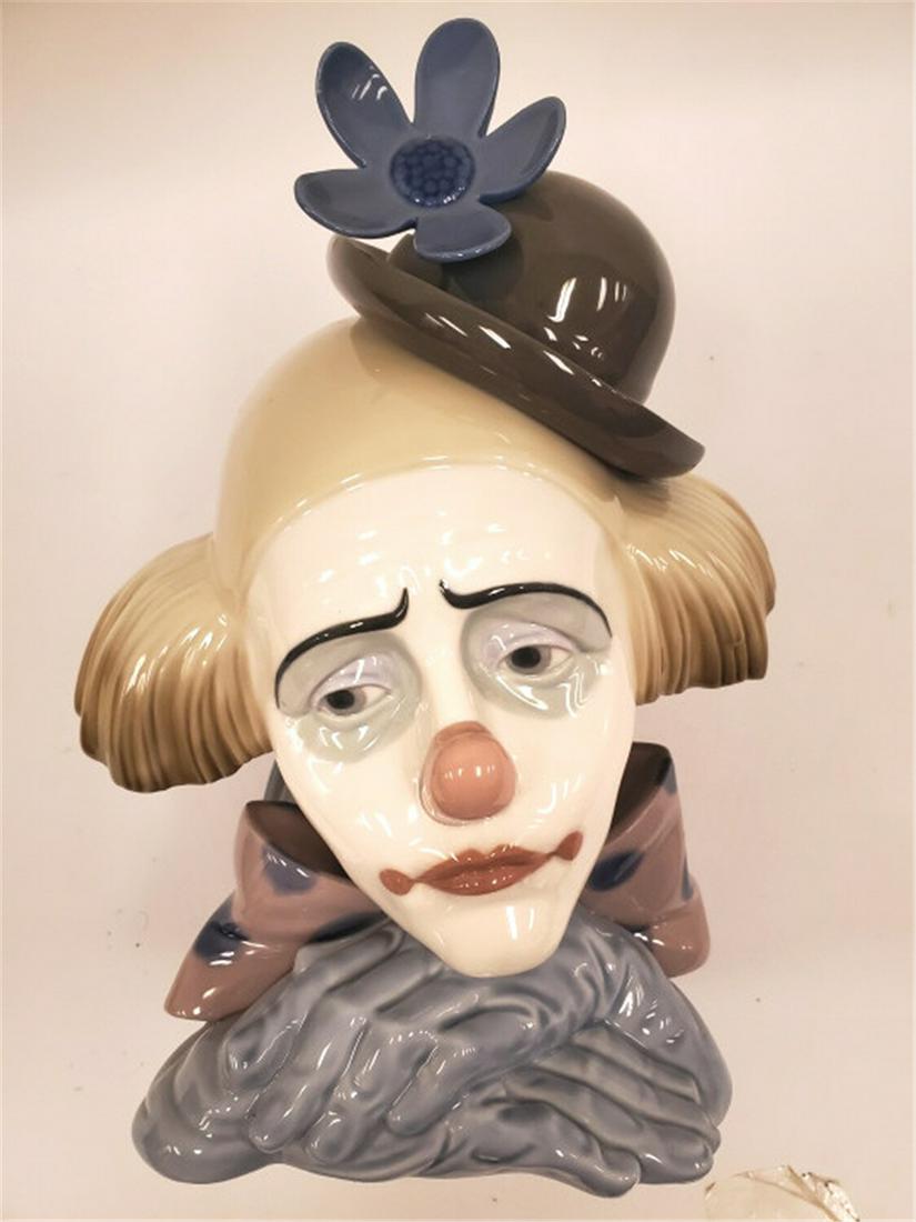 Lladro Pensive Clown Bust. #5130 w/ Wood Base (1 of 2)