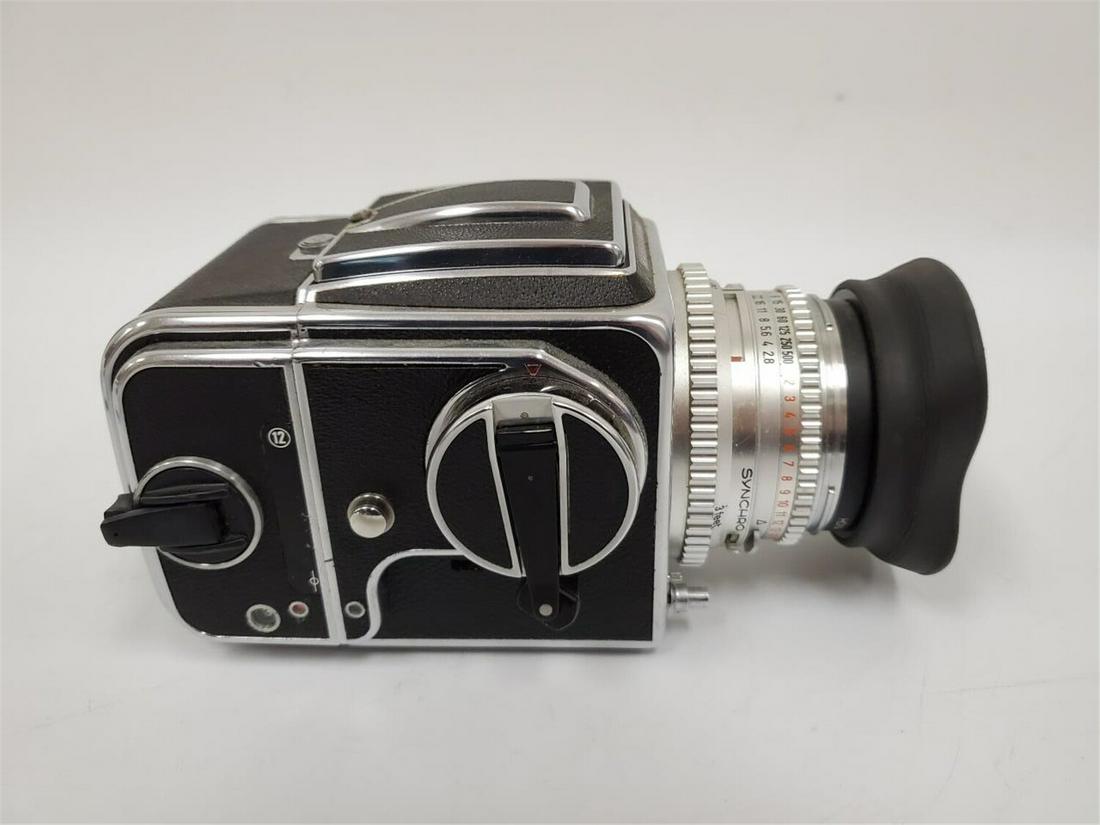 Hasselblad Vintage 500 C/M Camera (1 of 2)