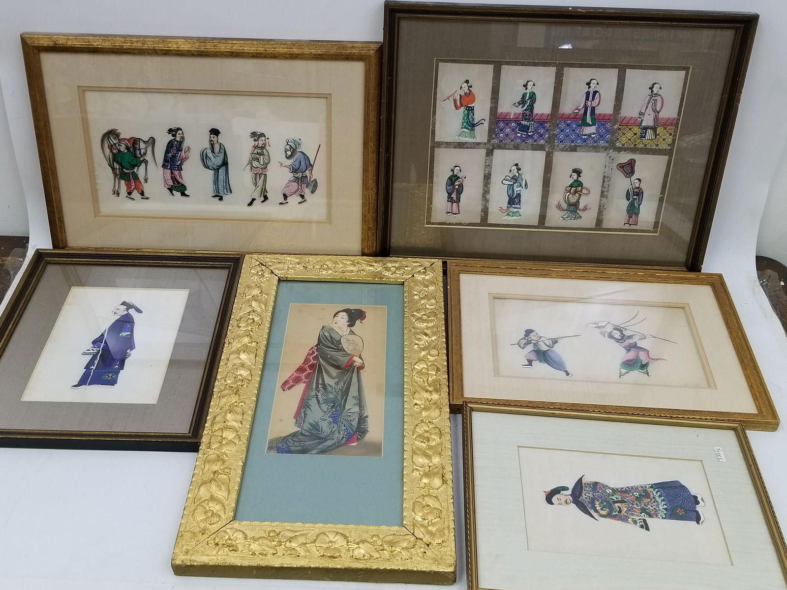 Rare 5 Antique Chinese Watercolors 300 years old: Rare 5 Chinese Antique Watercolors 300 years old . Provenance: From a Long Island Home. Please note the absence of a condition report does not imply that there are no condition issues with this lot. P