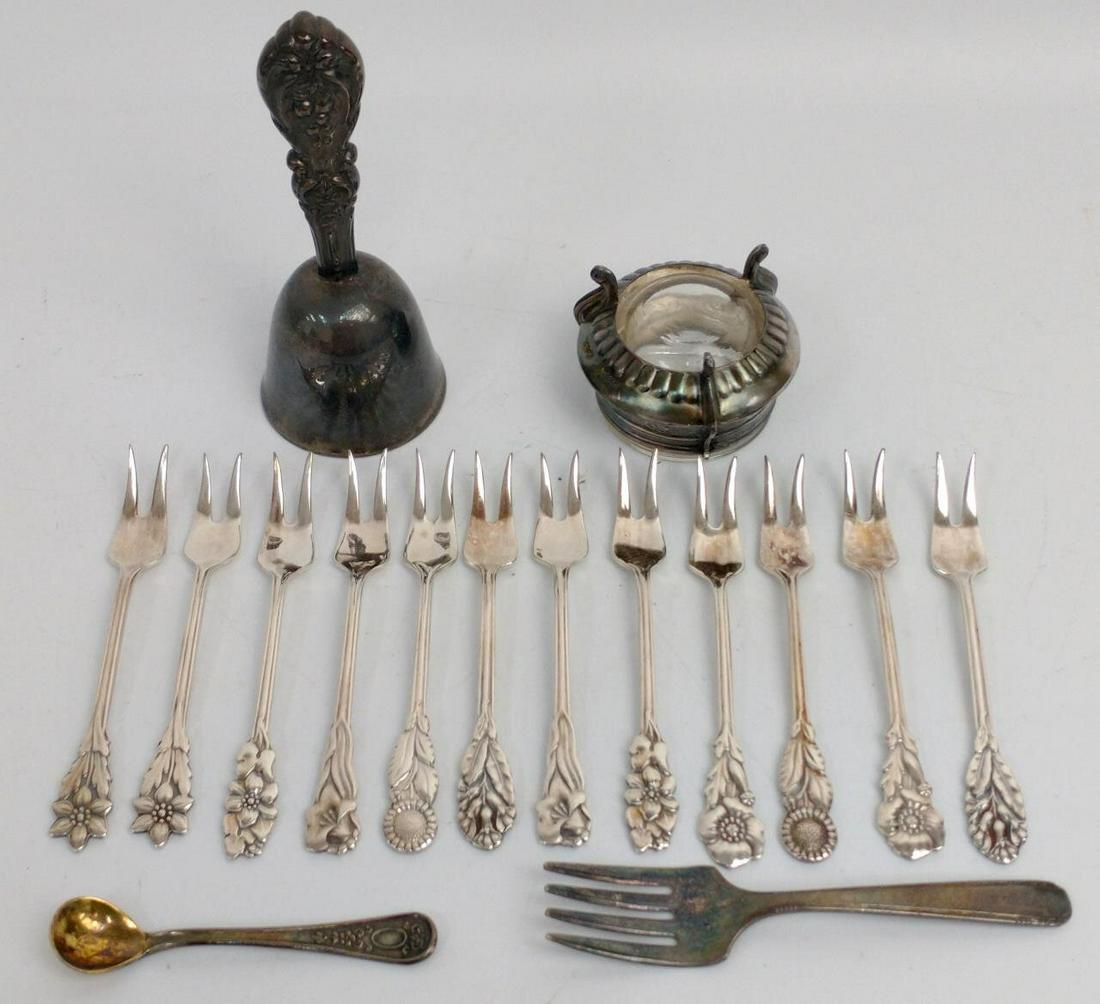 12 Swedish Alpaca Silver Oyster Forks (1 of 8)