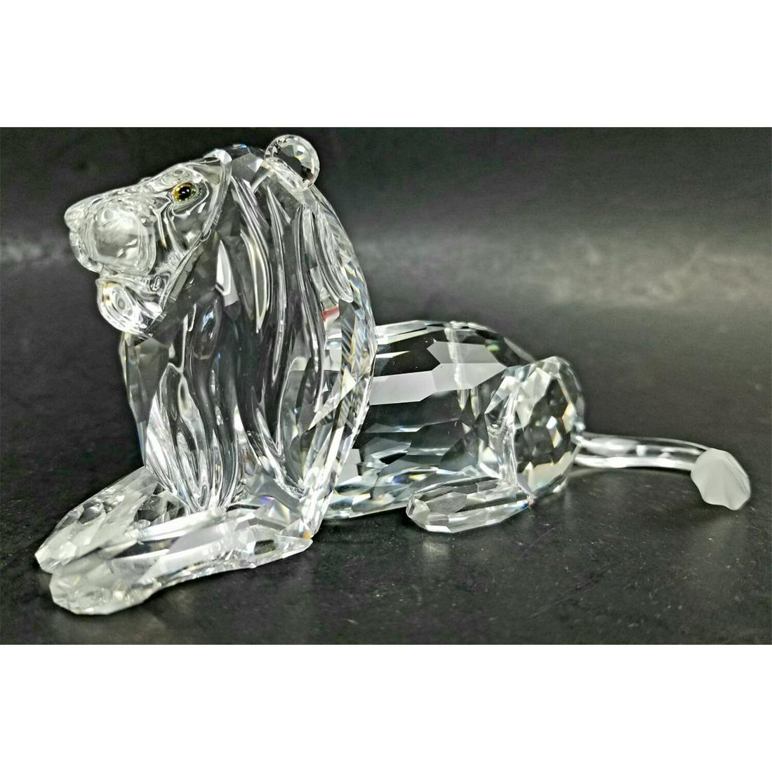 Swarovski Crystal Glass Lion in Original Box. (1 of 7)