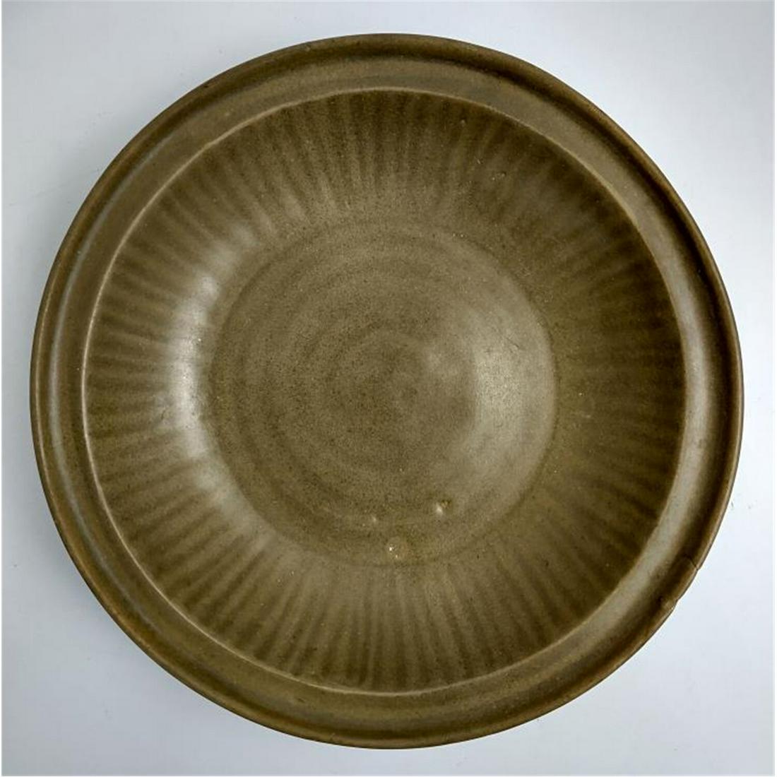 Rare Chinese Celadon Hangzhou Ming Dynasty Bowl (1 of 4)