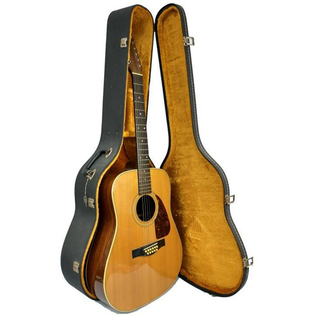 Vintage Fender 12 String Guitar in Original Box. (1 of 6)