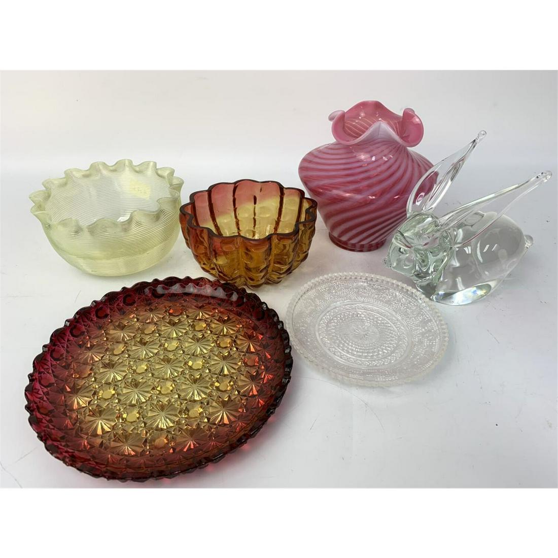 Lot of 6 Vintage Pieces of Colored & Clear Glass (1 of 4)